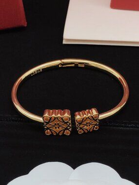 Loewe  latest 🆕🆕 bracelet